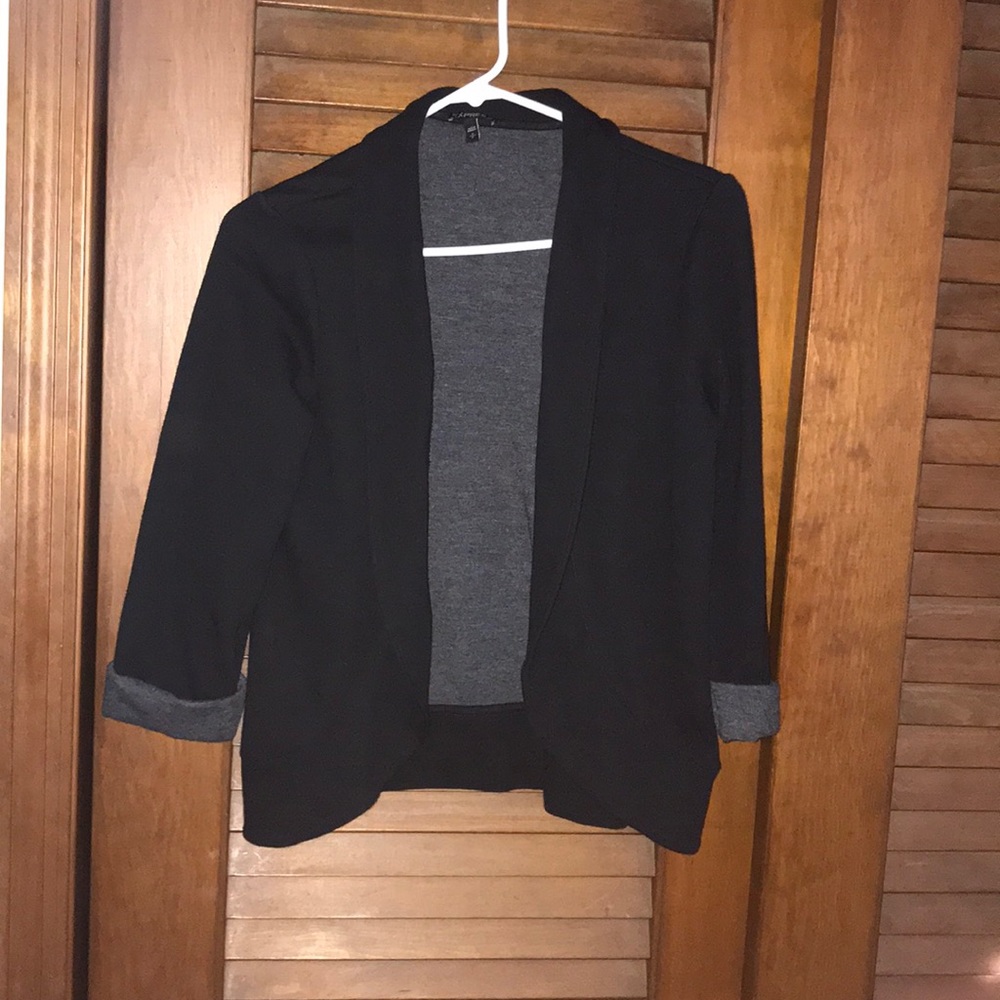 ✴️LIKE NEW✴️EXPRESS✴️ 3/4 sleeve cover-up SMALL - Picture 1 of 3